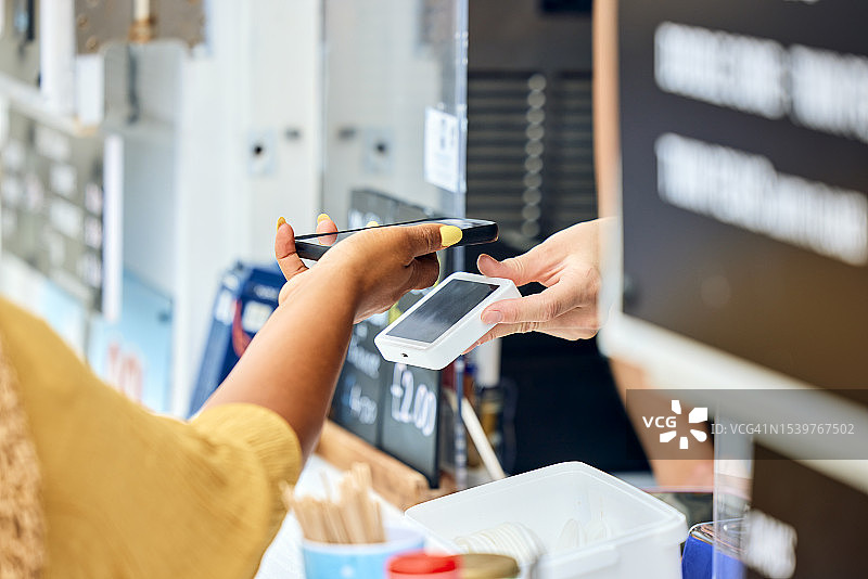 咖啡馆点击支付图片素材