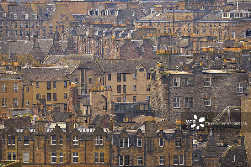 从卡尔顿山俯瞰爱丁堡，苏格兰，英国图片素材
