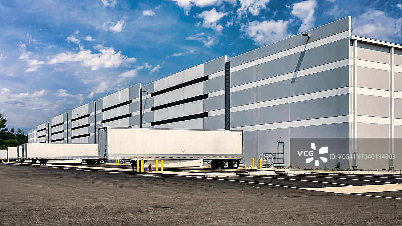 现代货运仓库图片素材