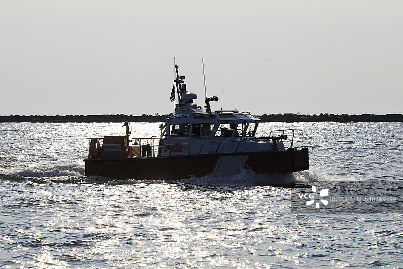 用于海洋和航海灾害的消防船图片素材