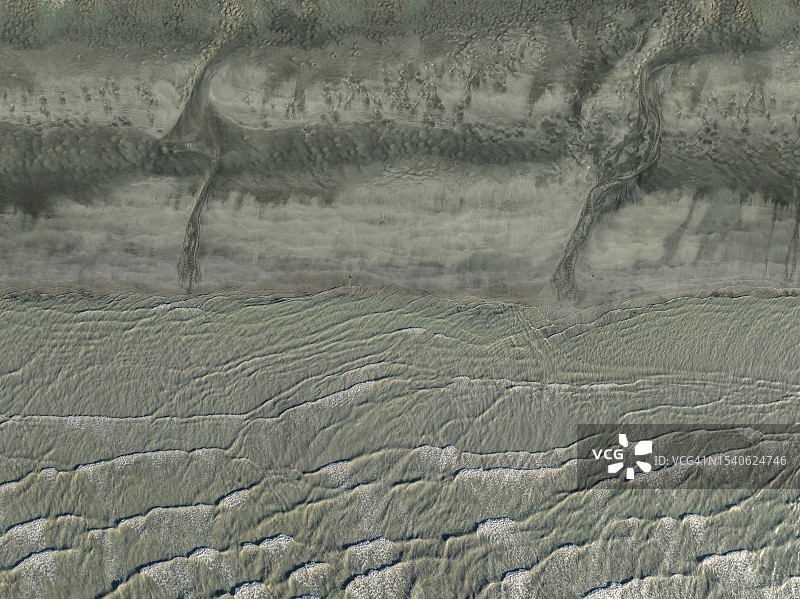 从高处拍摄的印度洋波浪拍打着澳大利亚西澳大利亚州八十英里海滩图片素材