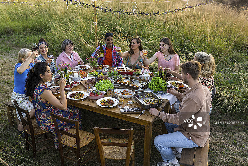 大家干杯图片素材