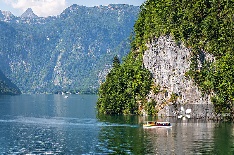 德国巴伐利亚国王湖上的游船图片素材