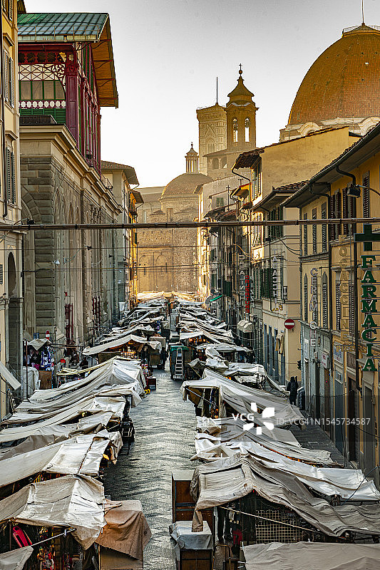 佛罗伦萨圣洛伦佐市场摊位图片素材