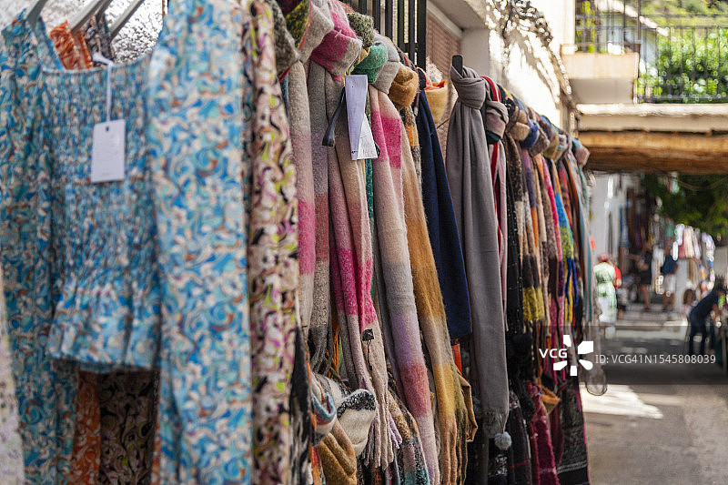 街道与特色地毯店图片素材