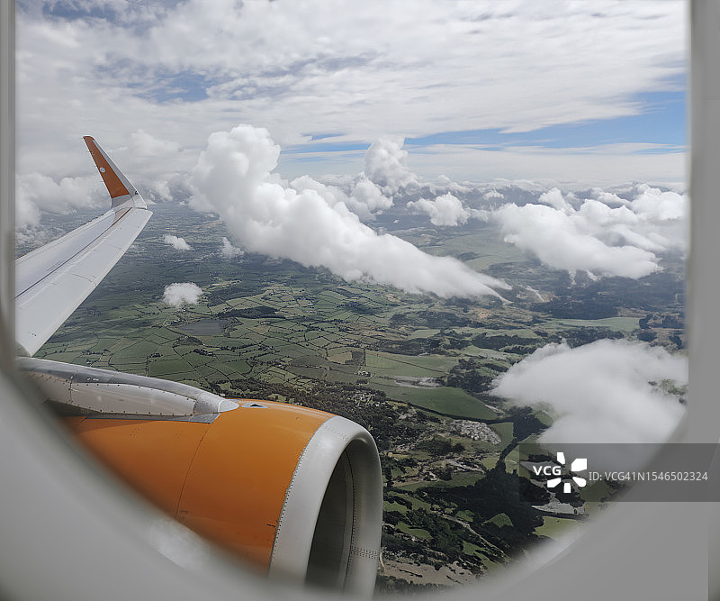 飞机舷窗景观图片素材