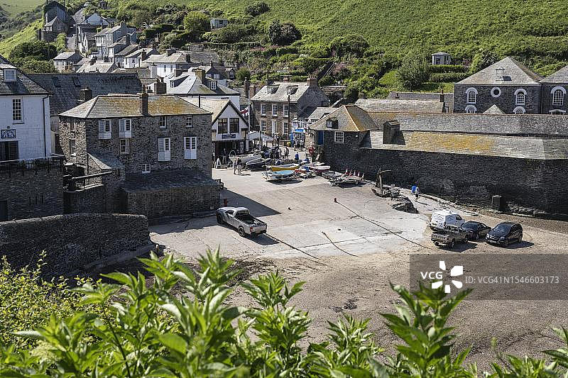 英国北康沃尔郡艾萨克港的渔港图片素材