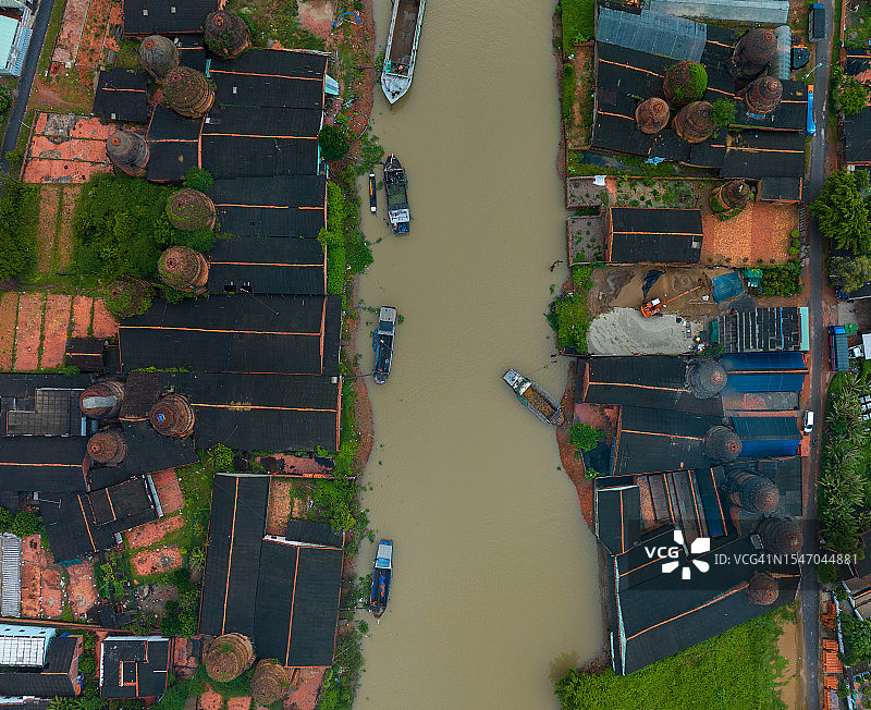 越南湄公河三角洲古芝县芒市古砖村景观，位于永隆省图片素材