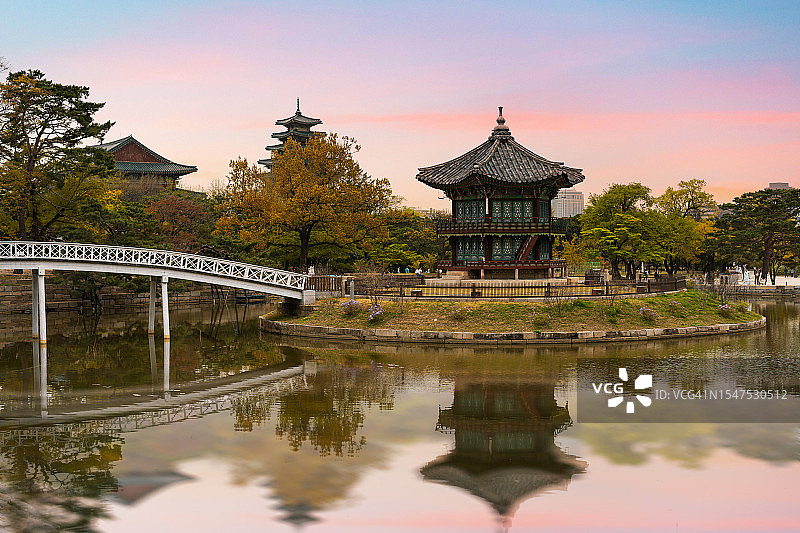 韩国夏季的景福宫图片素材