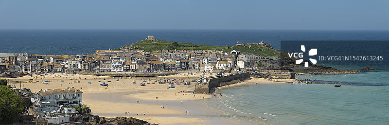 英国康沃尔郡圣艾夫斯渔村和港口图片素材