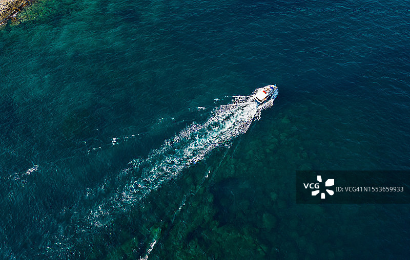 海上船只的鸟瞰图图片素材