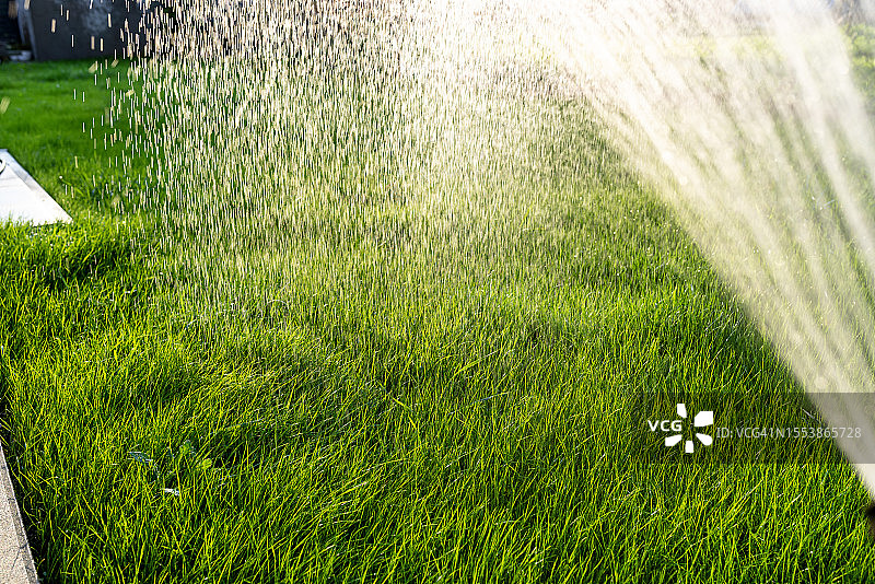 喷水灭火喷头特写图片素材