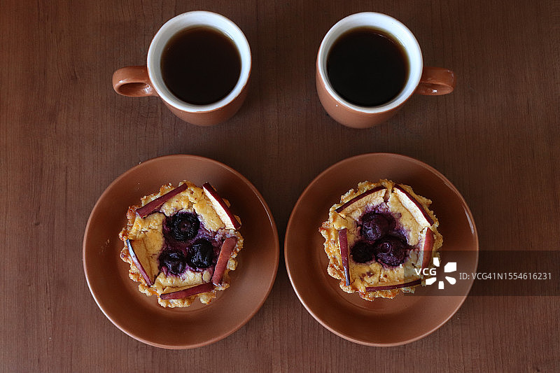 苹果蓝莓迷你挞图片素材