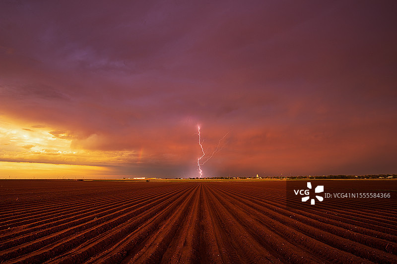 德克萨斯州的消失点闪电图片素材