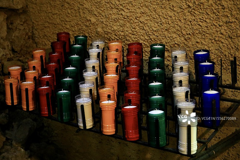 彩色还愿蜡烛图片素材