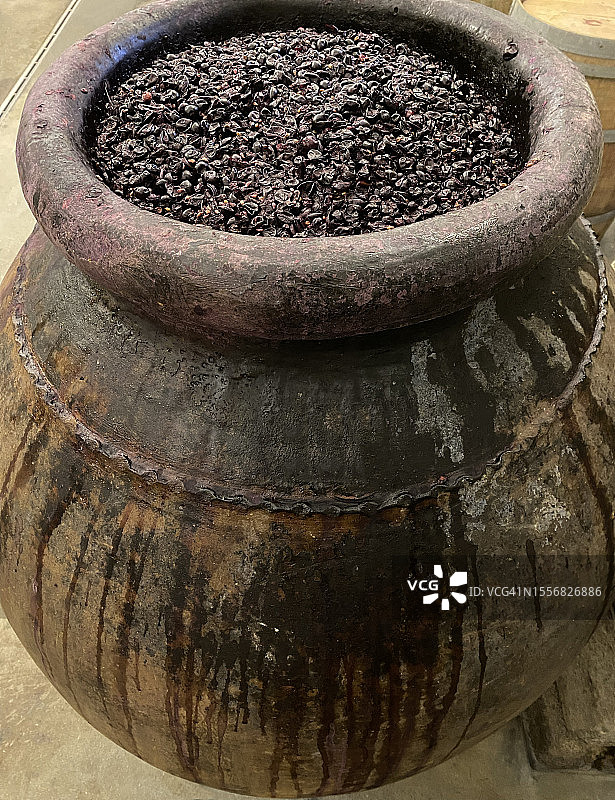 红葡萄酒瓶盖图片素材