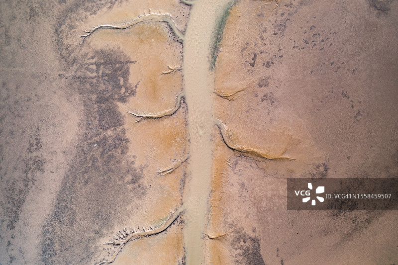 鸟瞰澳大利亚西澳大利亚州德比的菲茨罗伊河三角洲水道图片素材