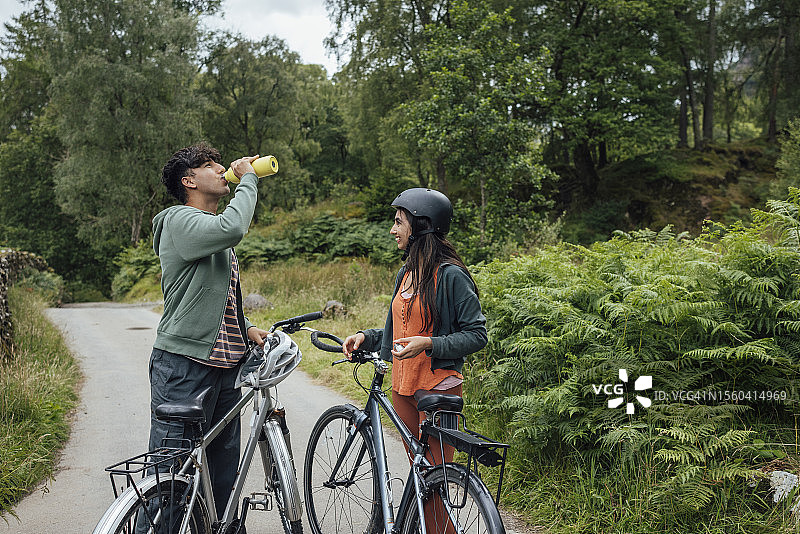 补水是关键图片素材
