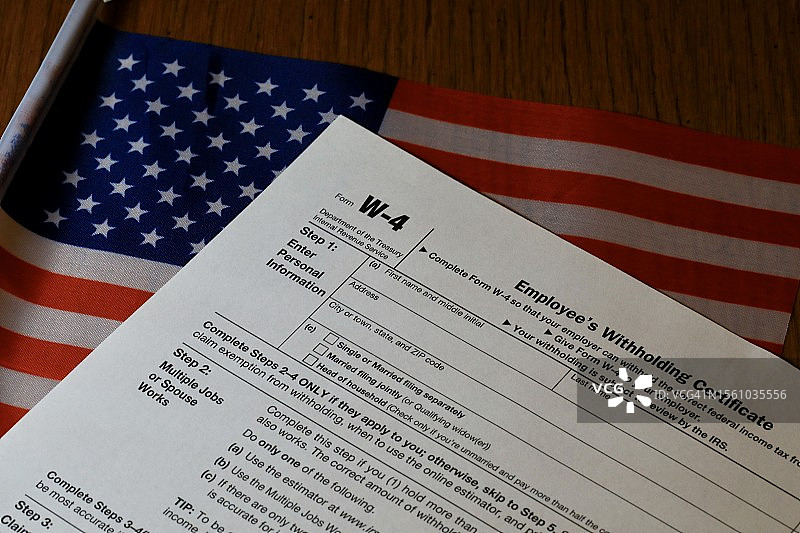 美国国税局工资税文件图片素材