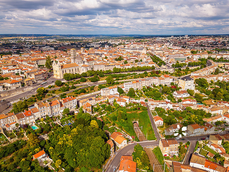法国昂古莱姆航拍图片素材