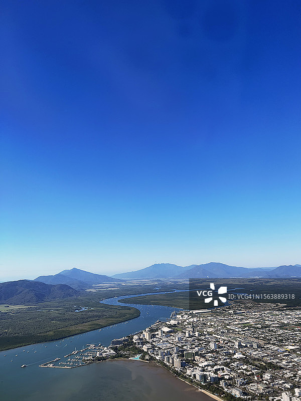 凯恩斯港口城市和码头图片素材