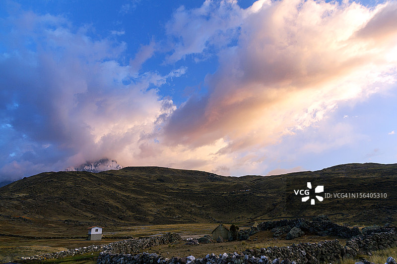 日落时分山脉图片素材