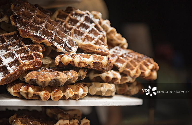 搭配咖啡或茶的华夫饼小吃图片素材