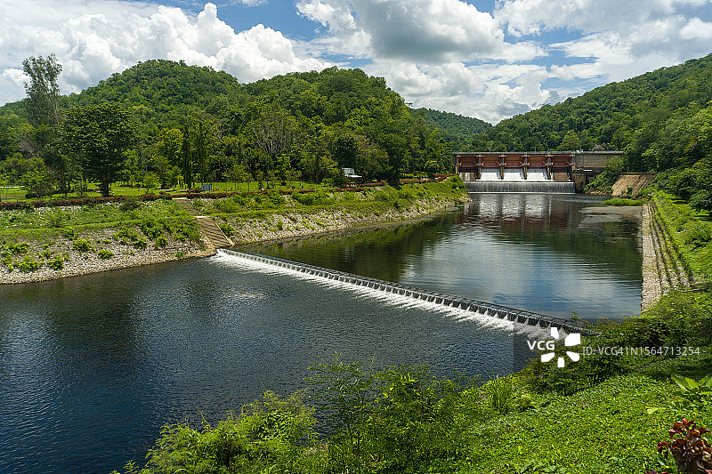 Kiew Lom水坝图片素材