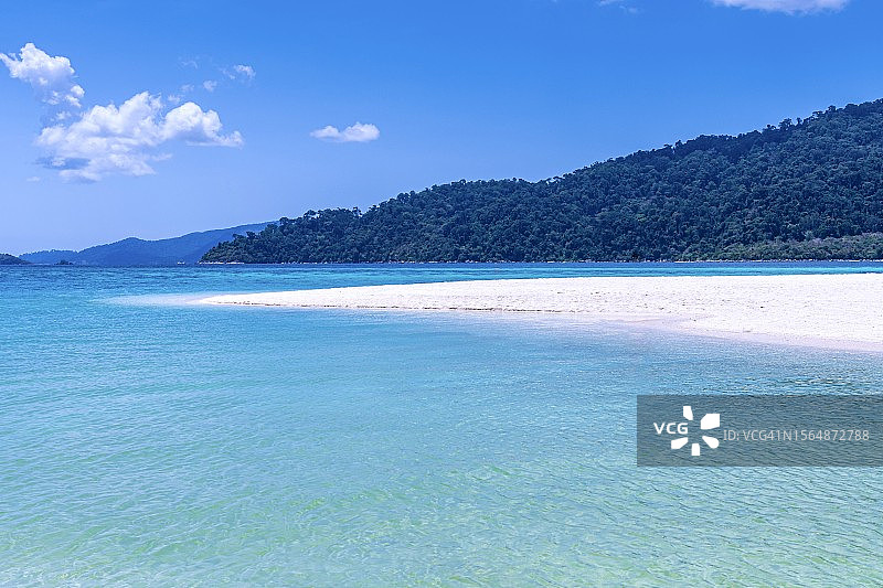 泰国丽贝岛安达曼海的壮丽景色和美丽海滩图片素材