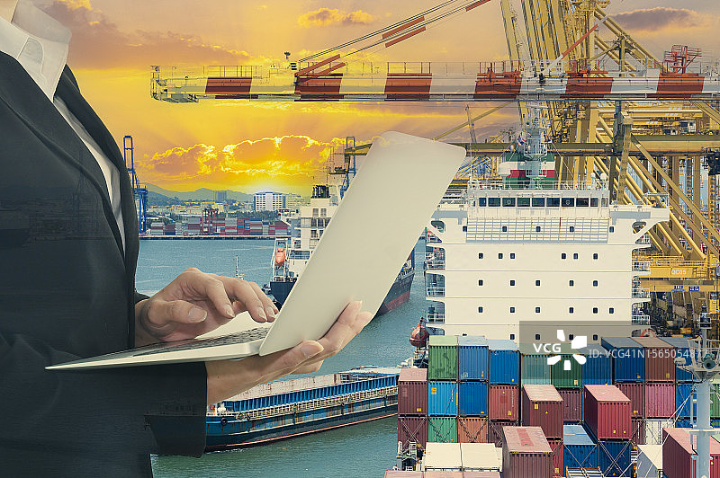 航运业务的多重曝光图片素材