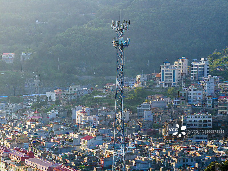 乡村通信传输塔图片素材