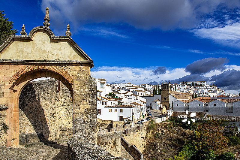 西班牙安达卢西亚马拉加龙达的费利佩五世拱门图片素材