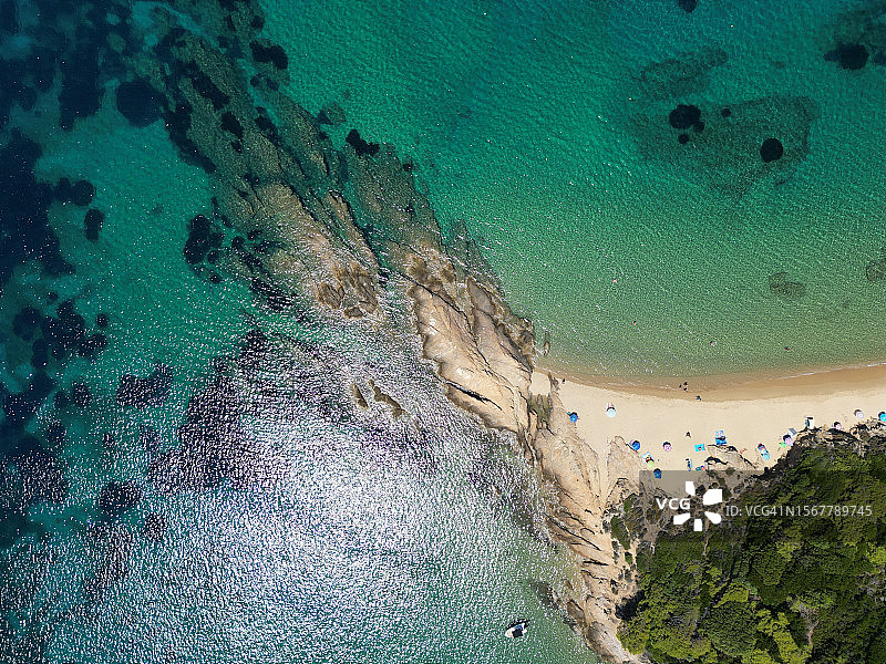 希腊塞萨利Skiathos海滩鸟瞰图片素材