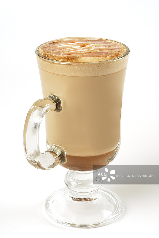 白色背景下的咖啡杯特写图片素材