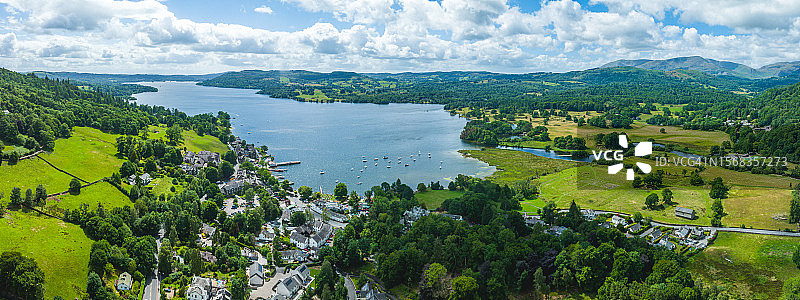 英格兰西北部坎布里亚湖区沃特黑德和安布尔赛德鸟瞰图片素材