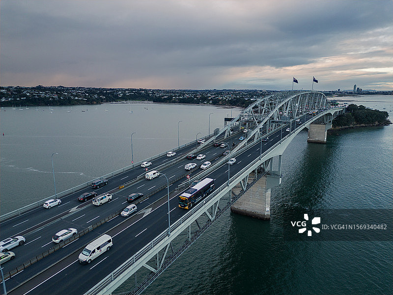 新西兰奥克兰海港大桥鸟瞰图图片素材