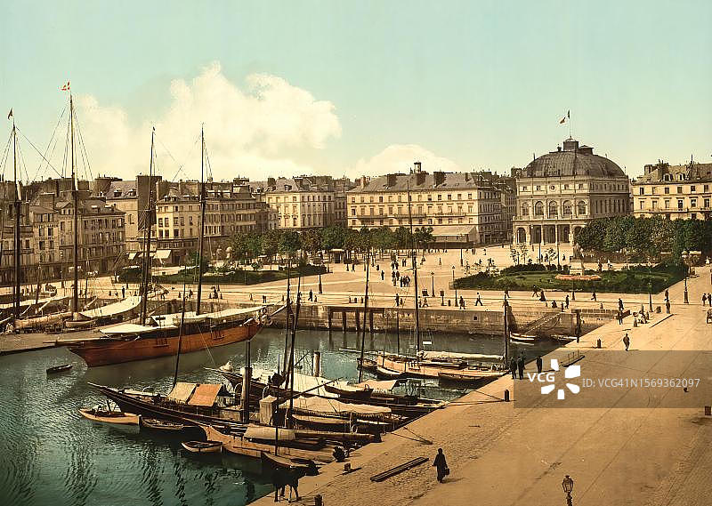 法国勒阿弗尔甘贝塔广场和码头，约1890年，历史照片的数字增强复制品，1895年图片素材