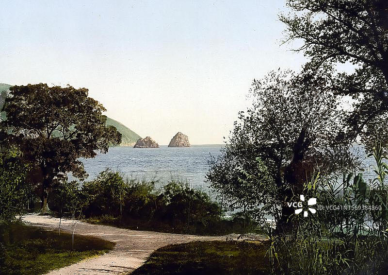 1890年克里米亚雅尔塔古尔祖夫街景图片素材