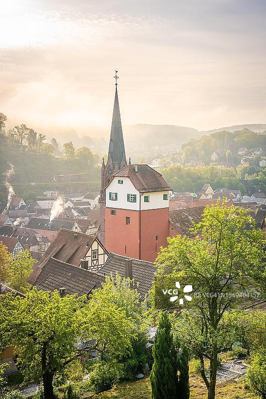 德国黑森林卡尔夫镇中心晨景图片素材