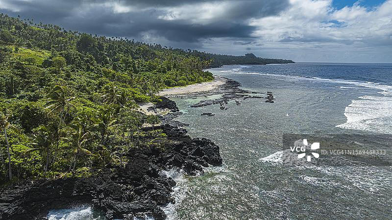斐济塔韦乌尼岛南太平洋火山海岸航拍图片素材