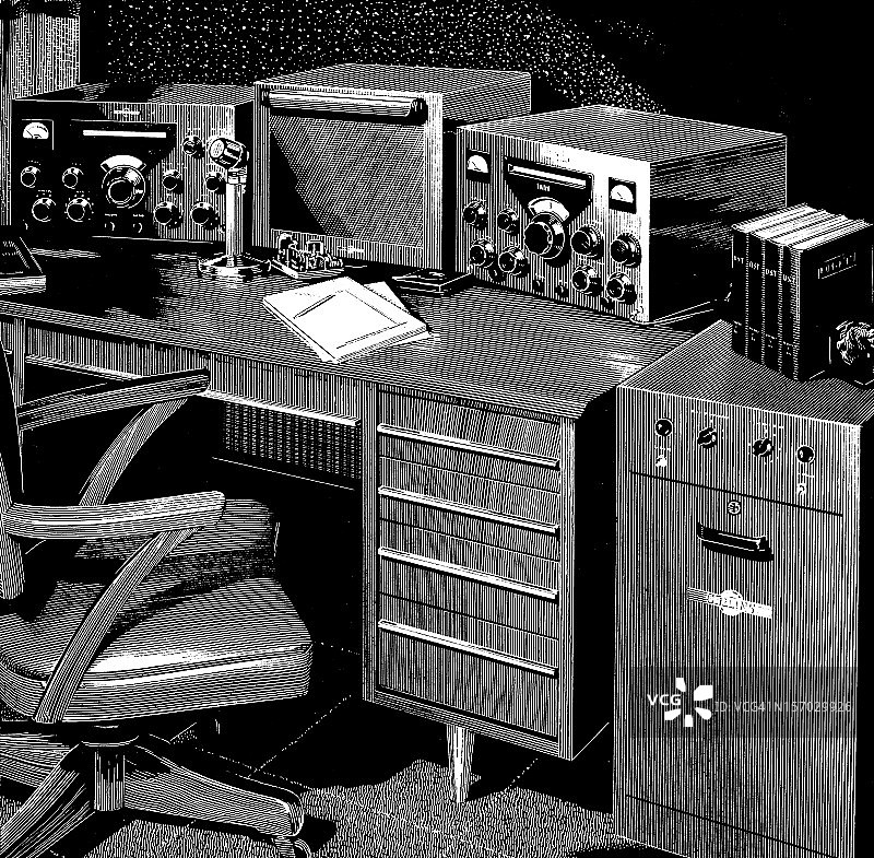 桌子上的无线电设备图片素材