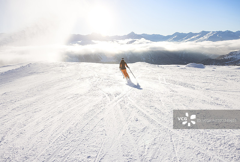 冬季运动-滑雪-滑雪道图片素材