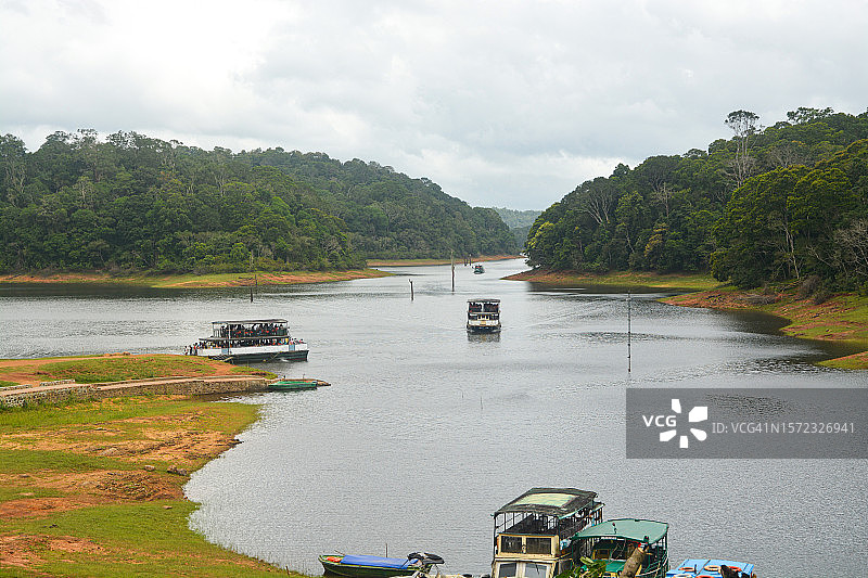 佩里亚尔湖图片素材