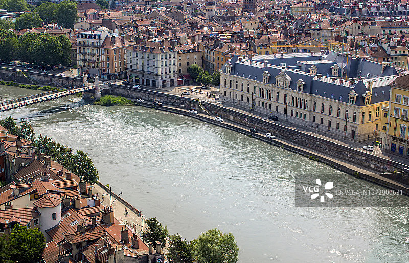 法国格勒诺布尔多芬内议会宫和伊泽尔河图片素材