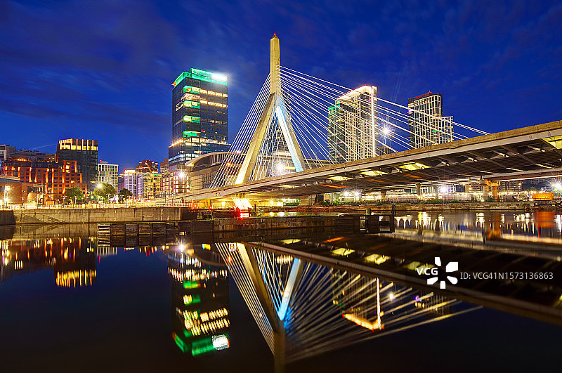 波士顿的扎金大桥图片素材