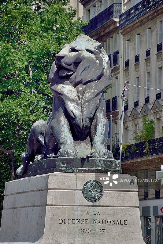 巴黎丹费尔-罗什洛广场的贝尔福雄狮雕塑图片素材
