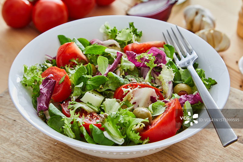 健康绿色沙拉碗图片素材