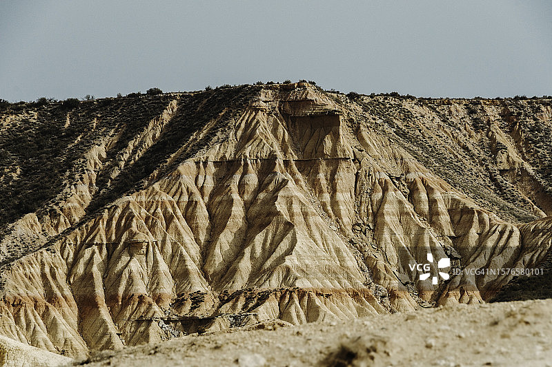 西班牙巴尔德纳斯雷亚莱斯岩层全景图片素材