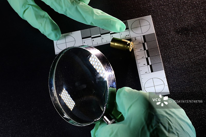 犯罪现场的弹壳图片素材