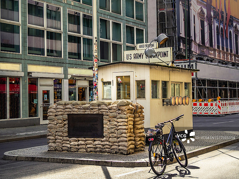 德国柏林弗里德里希大街查理检查站岗亭图片素材